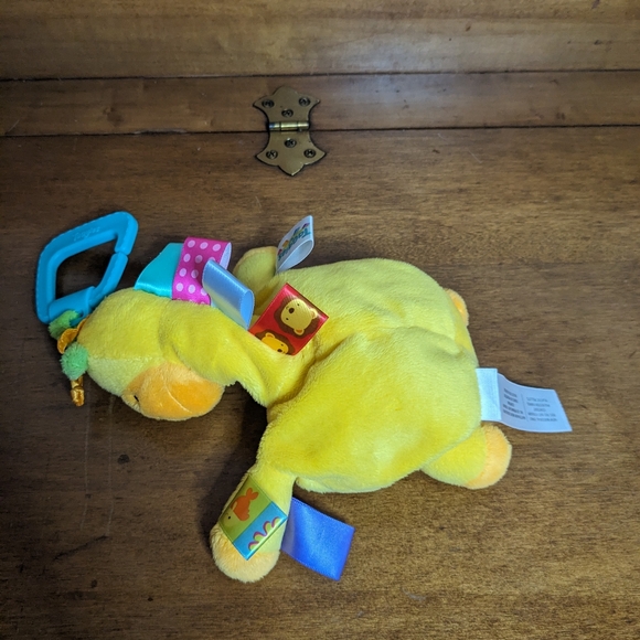 Taggies Yellow Giraffe Rattle Toy Lovey Security Blanket - Picture 2 of 6